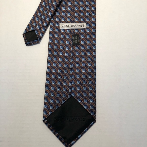 3/$20💥Jhane Barnes Hand Made in Italy 100% Silk - Picture 3 of 5